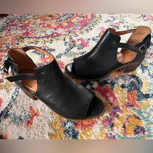 leather open toed shoes